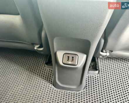 Синий Опель Ampera-e, объемом двигателя 0 л и пробегом 135 тыс. км за 15300 $, фото 45 на Automoto.ua