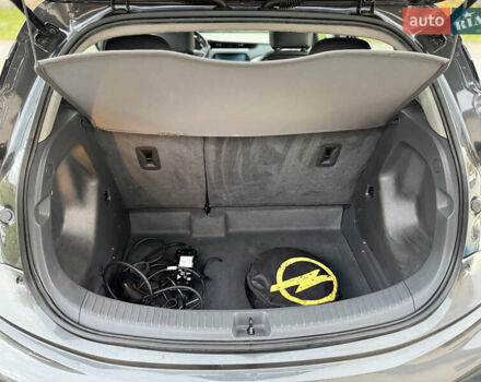 Синий Опель Ampera-e, объемом двигателя 0 л и пробегом 72 тыс. км за 15870 $, фото 9 на Automoto.ua