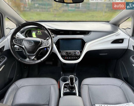 Синий Опель Ampera-e, объемом двигателя 0 л и пробегом 72 тыс. км за 15870 $, фото 5 на Automoto.ua