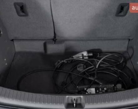 Синий Опель Ampera-e, объемом двигателя 0 л и пробегом 109 тыс. км за 14350 $, фото 14 на Automoto.ua