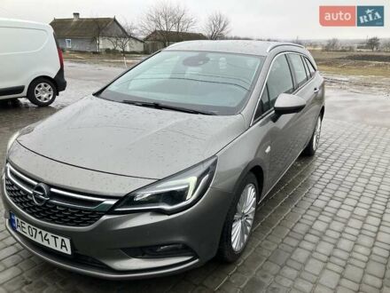 Опель Astra Sports Tourer 2016 у Дніпро (Дніпропетровську) на Automoto.ua Бежевий Опель Astra Sports Tourer, об'ємом двигуна 1.6 л та пробігом 176 тис. км за 11200 $, фото 1 на Automoto.ua