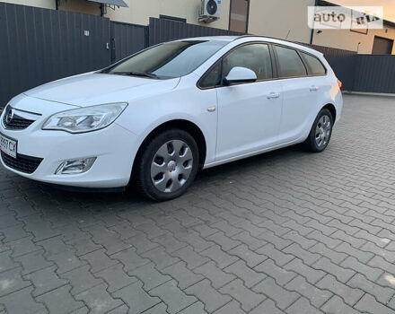 Опель Astra Sports Tourer, об'ємом двигуна 1.7 л та пробігом 214 тис. км за 7700 $, фото 1 на Automoto.ua