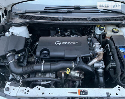 Опель Astra Sports Tourer, объемом двигателя 1.7 л и пробегом 214 тыс. км за 7700 $, фото 13 на Automoto.ua