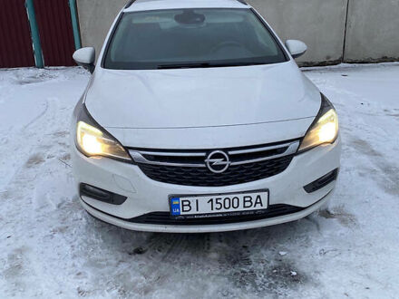 Опель Astra Sports Tourer 2016 у Пирятине на Automoto.ua Опель Astra Sports Tourer, об'ємом двигуна 1.6 л та пробігом 188 тис. км за 12100 $, фото 1 на Automoto.ua