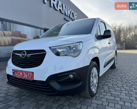 Белый Опель Combo-e, объемом двигателя 0 л и пробегом 51 тыс. км за 15350 $, фото 1 на Automoto.ua