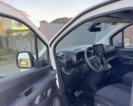 Белый Опель Combo-e, объемом двигателя 0 л и пробегом 51 тыс. км за 15350 $, фото 17 на Automoto.ua