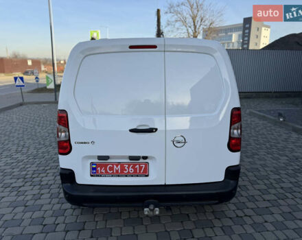 Белый Опель Combo-e, объемом двигателя 0 л и пробегом 51 тыс. км за 15350 $, фото 6 на Automoto.ua