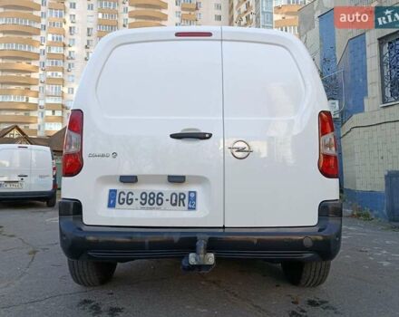 Белый Опель Combo-e, объемом двигателя 0 л и пробегом 56 тыс. км за 18900 $, фото 18 на Automoto.ua