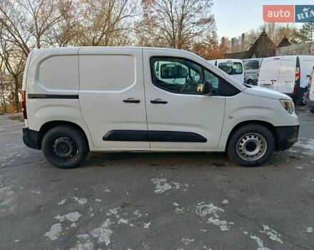 Белый Опель Combo-e, объемом двигателя 0 л и пробегом 56 тыс. км за 18900 $, фото 22 на Automoto.ua