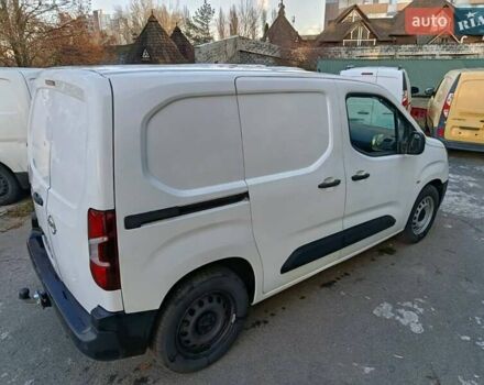 Белый Опель Combo-e, объемом двигателя 0 л и пробегом 56 тыс. км за 18900 $, фото 21 на Automoto.ua