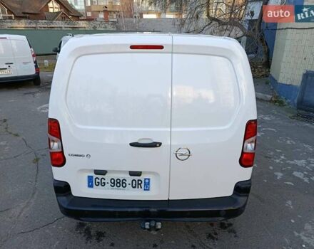 Белый Опель Combo-e, объемом двигателя 0 л и пробегом 56 тыс. км за 18900 $, фото 19 на Automoto.ua
