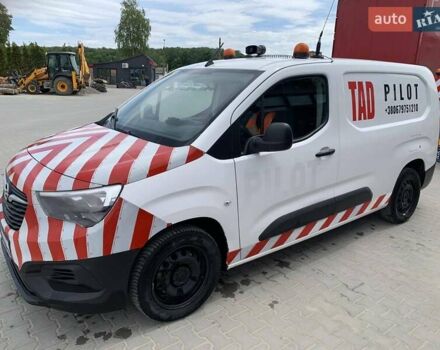 Білий Опель Combo-e, об'ємом двигуна 1.56 л та пробігом 310 тис. км за 12500 $, фото 1 на Automoto.ua