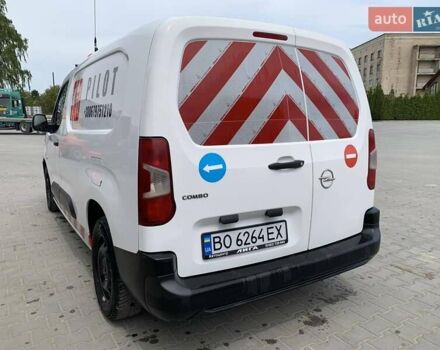 Білий Опель Combo-e, об'ємом двигуна 1.56 л та пробігом 310 тис. км за 12500 $, фото 6 на Automoto.ua