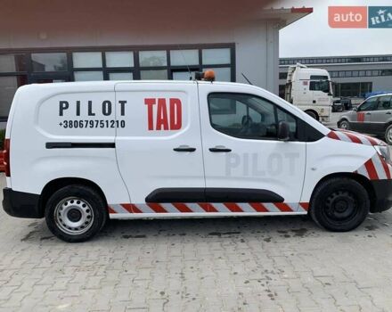 Білий Опель Combo-e, об'ємом двигуна 1.56 л та пробігом 310 тис. км за 12500 $, фото 4 на Automoto.ua