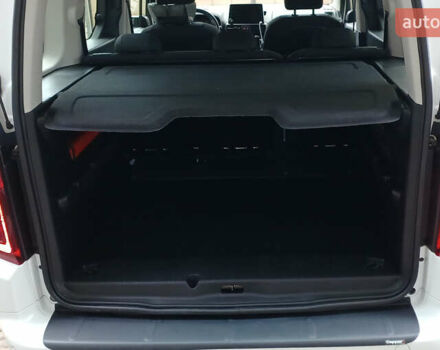 Білий Опель Combo-e, об'ємом двигуна 0 л та пробігом 26 тис. км за 19000 $, фото 22 на Automoto.ua