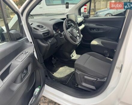 Белый Опель Combo-e, объемом двигателя 0 л и пробегом 20 тыс. км за 17900 $, фото 8 на Automoto.ua