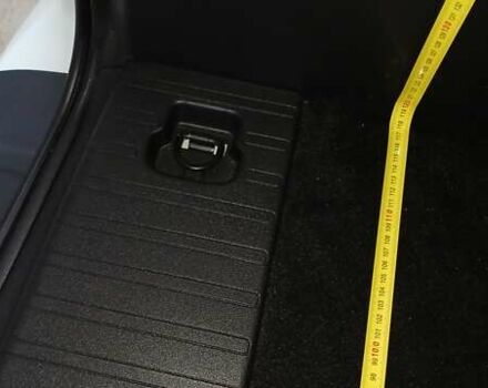 Білий Опель Combo-e, об'ємом двигуна 0 л та пробігом 26 тис. км за 19000 $, фото 26 на Automoto.ua