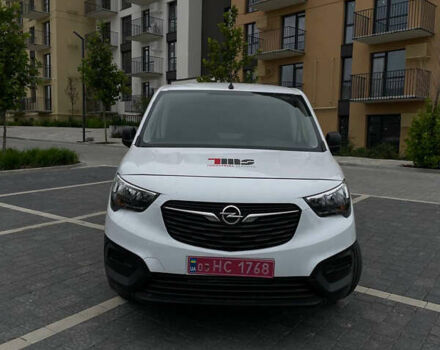 Белый Опель Combo-e, объемом двигателя 0 л и пробегом 17 тыс. км за 18700 $, фото 1 на Automoto.ua