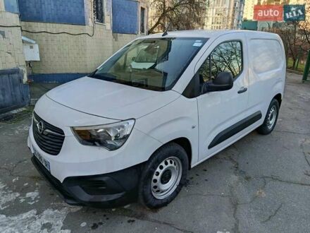 Белый Опель Combo-e, объемом двигателя 0 л и пробегом 56 тыс. км за 18900 $, фото 1 на Automoto.ua