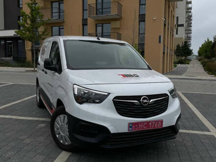 Белый Опель Combo-e, объемом двигателя 0 л и пробегом 17 тыс. км за 18700 $, фото 1 на Automoto.ua