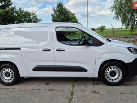 Білий Опель Combo-e, об'ємом двигуна 0 л та пробігом 2 тис. км за 37950 $, фото 1 на Automoto.ua