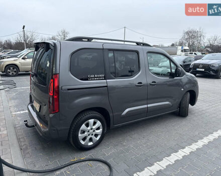 Серый Опель Combo-e, объемом двигателя 0 л и пробегом 49 тыс. км за 22000 $, фото 4 на Automoto.ua