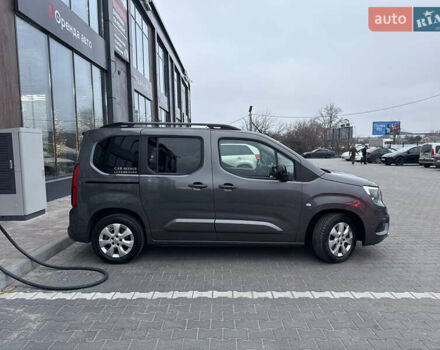 Серый Опель Combo-e, объемом двигателя 0 л и пробегом 49 тыс. км за 22000 $, фото 3 на Automoto.ua