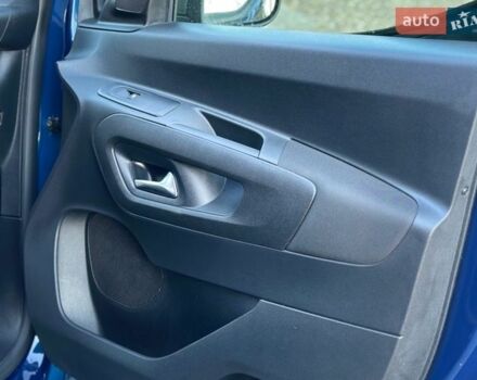 Синий Опель Combo-e, объемом двигателя 0 л и пробегом 24 тыс. км за 19900 $, фото 19 на Automoto.ua