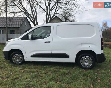 Белый Опель Combo Cargo, объемом двигателя 1.5 л и пробегом 185 тыс. км за 11400 $, фото 3 на Automoto.ua