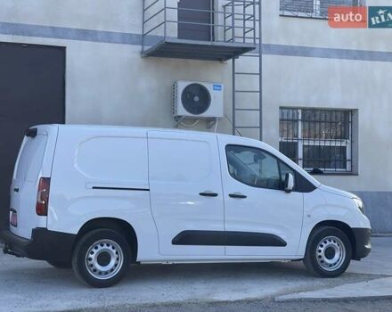 Белый Опель Combo Cargo, объемом двигателя 1.5 л и пробегом 146 тыс. км за 12500 $, фото 18 на Automoto.ua
