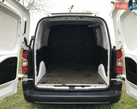 Белый Опель Combo Cargo, объемом двигателя 1.5 л и пробегом 185 тыс. км за 11400 $, фото 2 на Automoto.ua