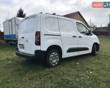 Белый Опель Combo Cargo, объемом двигателя 1.5 л и пробегом 185 тыс. км за 11400 $, фото 6 на Automoto.ua