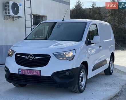 Белый Опель Combo Cargo, объемом двигателя 1.5 л и пробегом 146 тыс. км за 12500 $, фото 1 на Automoto.ua