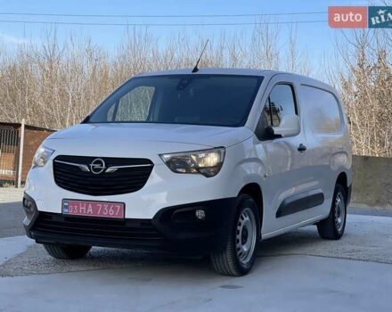 Белый Опель Combo Cargo, объемом двигателя 1.5 л и пробегом 146 тыс. км за 12500 $, фото 10 на Automoto.ua