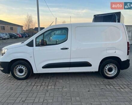 Белый Опель Combo Cargo, объемом двигателя 1.5 л и пробегом 126 тыс. км за 13300 $, фото 6 на Automoto.ua