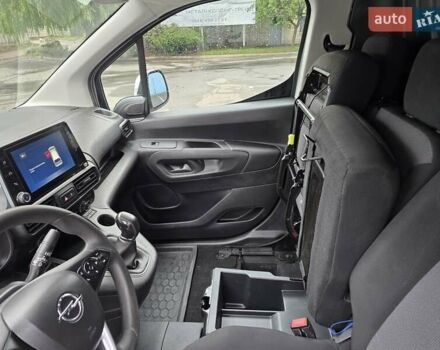 Белый Опель Combo Cargo, объемом двигателя 0 л и пробегом 93 тыс. км за 12450 $, фото 33 на Automoto.ua