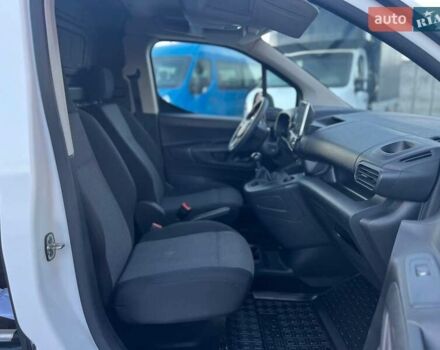 Белый Опель Combo Cargo, объемом двигателя 1.5 л и пробегом 126 тыс. км за 13300 $, фото 32 на Automoto.ua
