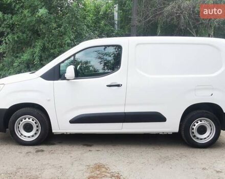 Білий Опель Combo Cargo, об'ємом двигуна 1.5 л та пробігом 79 тис. км за 8000 $, фото 6 на Automoto.ua