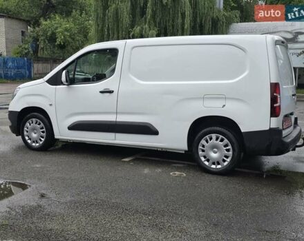 Белый Опель Combo Cargo, объемом двигателя 0 л и пробегом 93 тыс. км за 12450 $, фото 11 на Automoto.ua