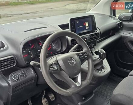 Белый Опель Combo Cargo, объемом двигателя 0 л и пробегом 93 тыс. км за 12450 $, фото 17 на Automoto.ua