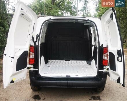 Білий Опель Combo Cargo, об'ємом двигуна 1.5 л та пробігом 79 тис. км за 8000 $, фото 8 на Automoto.ua