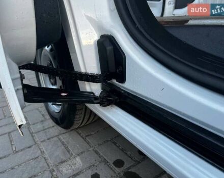 Белый Опель Combo Cargo, объемом двигателя 1.5 л и пробегом 126 тыс. км за 13300 $, фото 16 на Automoto.ua