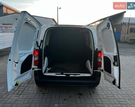 Белый Опель Combo Cargo, объемом двигателя 1.5 л и пробегом 126 тыс. км за 13300 $, фото 8 на Automoto.ua