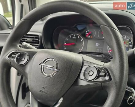 Белый Опель Combo Cargo, объемом двигателя 0 л и пробегом 93 тыс. км за 12450 $, фото 22 на Automoto.ua