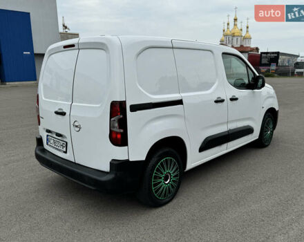 Белый Опель Combo Cargo, объемом двигателя 1.5 л и пробегом 108 тыс. км за 10950 $, фото 4 на Automoto.ua