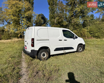 Белый Опель Combo Cargo, объемом двигателя 0 л и пробегом 124 тыс. км за 11995 $, фото 8 на Automoto.ua