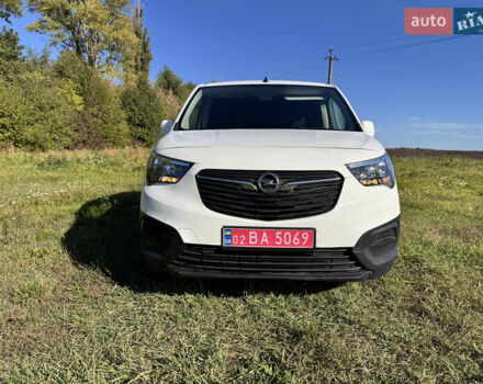 Белый Опель Combo Cargo, объемом двигателя 0 л и пробегом 124 тыс. км за 11995 $, фото 2 на Automoto.ua