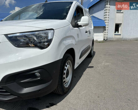 Белый Опель Combo Cargo, объемом двигателя 0 л и пробегом 147 тыс. км за 12500 $, фото 7 на Automoto.ua