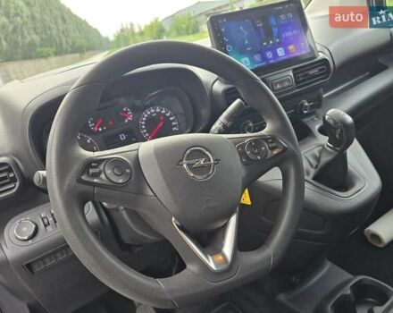 Белый Опель Combo Cargo, объемом двигателя 2 л и пробегом 79 тыс. км за 15950 $, фото 28 на Automoto.ua