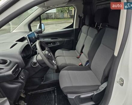 Белый Опель Combo Cargo, объемом двигателя 1.5 л и пробегом 92 тыс. км за 15900 $, фото 17 на Automoto.ua